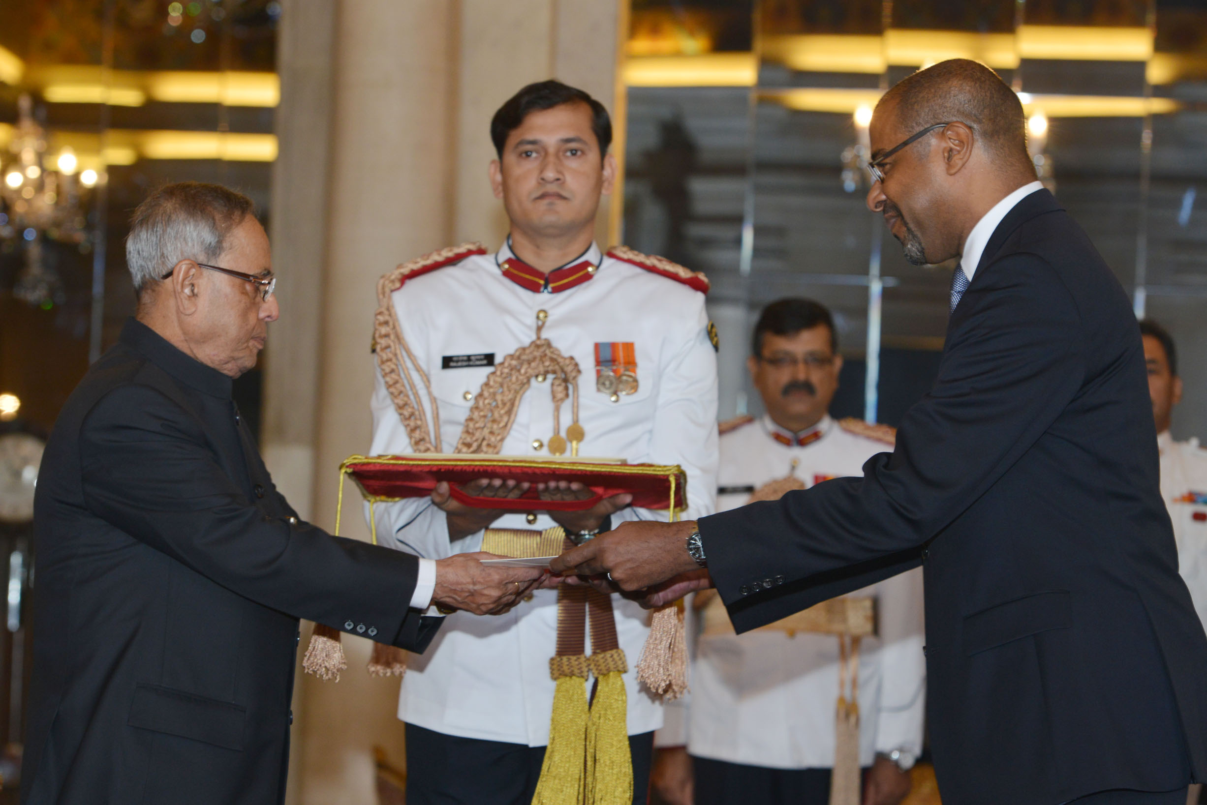 The Ambassador of Jamaica, His Excellency Mr. Clement Philip Ricardo Allicock presenting his credentials to the President of India, Shri Pranab Mukherjee at Rashtrapati Bhavan on October 21, 2014. 