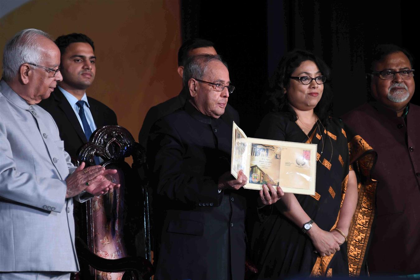 The President of India, Shri Pranab Mukherjee at the inauguration of Bicentenary Celebration of Hindu School at Kolkata in West Bengal on January 20, 2017.