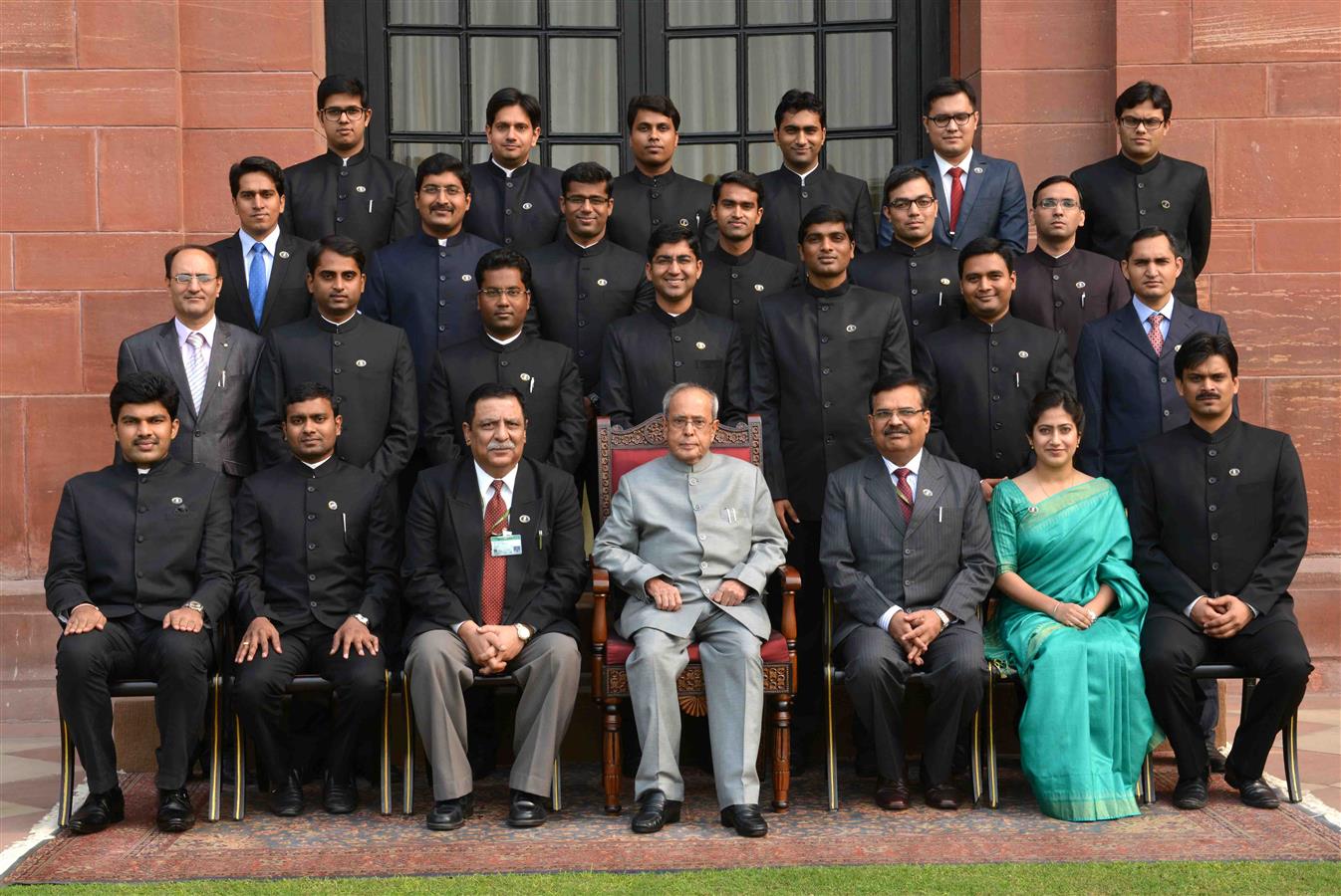 The President of India, Shri Pranab Mukherjee with Probationers of Indian Defence Accounts Service (DAS) 2013 and 2014 Batch at Rashtrapati Bhavan on November 10, 2015.