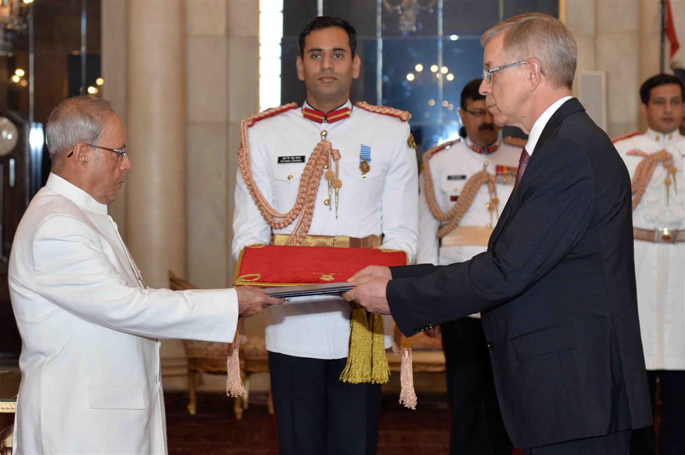 The Ambassador of the Delegation of European Union, His Excellency Mr. Tomasz Kozlowski presenting his credential to the President of India, Shri Pranab Mukherjee at Rashtrapati Bhavan on November 13, 2015.