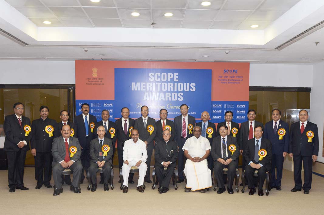 The President of India, Shri Pranab Mukherjee with the recipients of Standing Conference of Public Enterprises (SCOPE) Meritorious Awards at New Delhi on November 5, 2014 