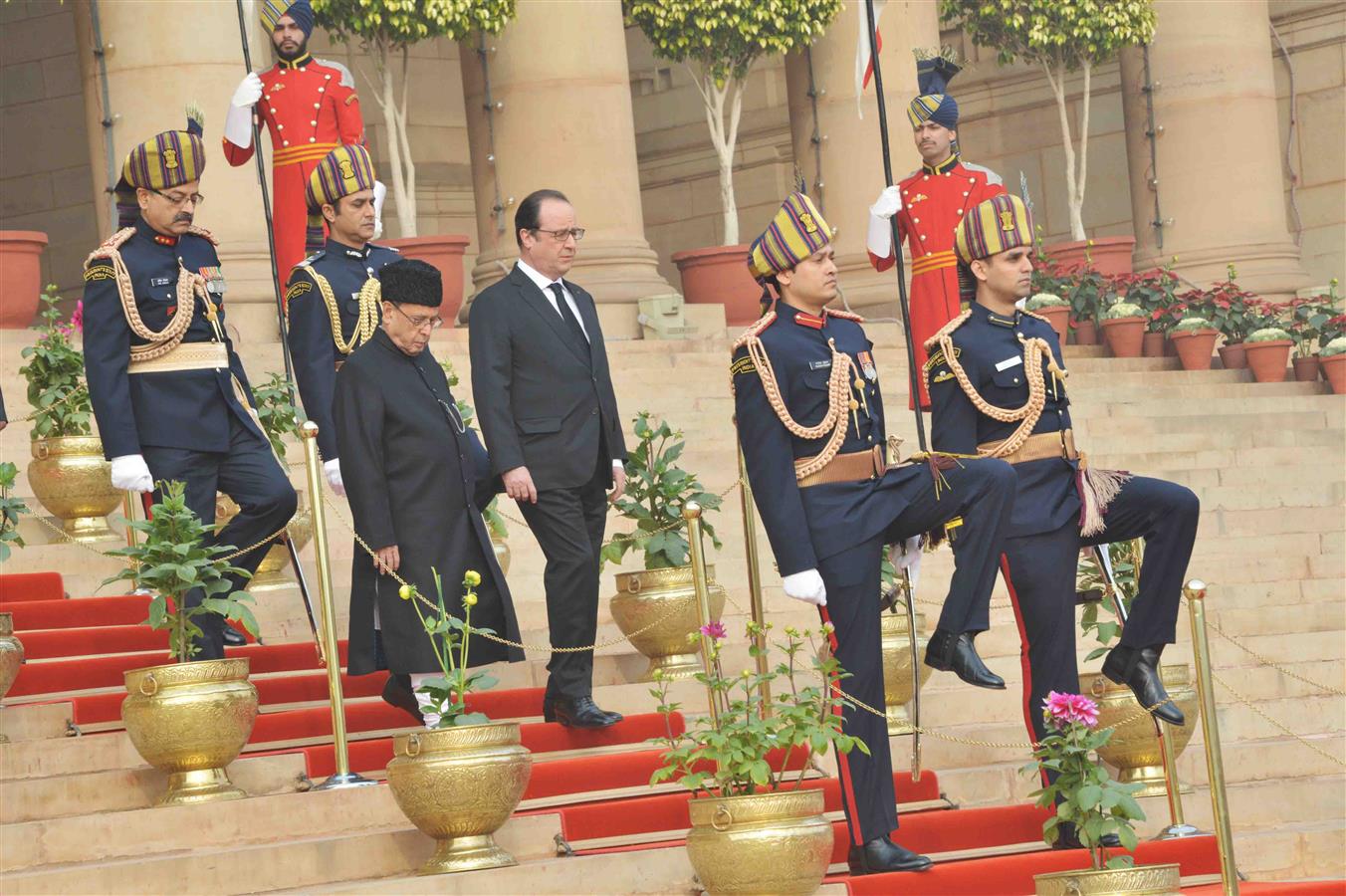 The President of India Shri Pranab Mukherjee and President of the French Republic, H.E. Mr. Francois Hollande in procession during the departure from Rashtrapati Bhavan for witnessing Republic Day Parade at Rajpath on January 26, 2016. 