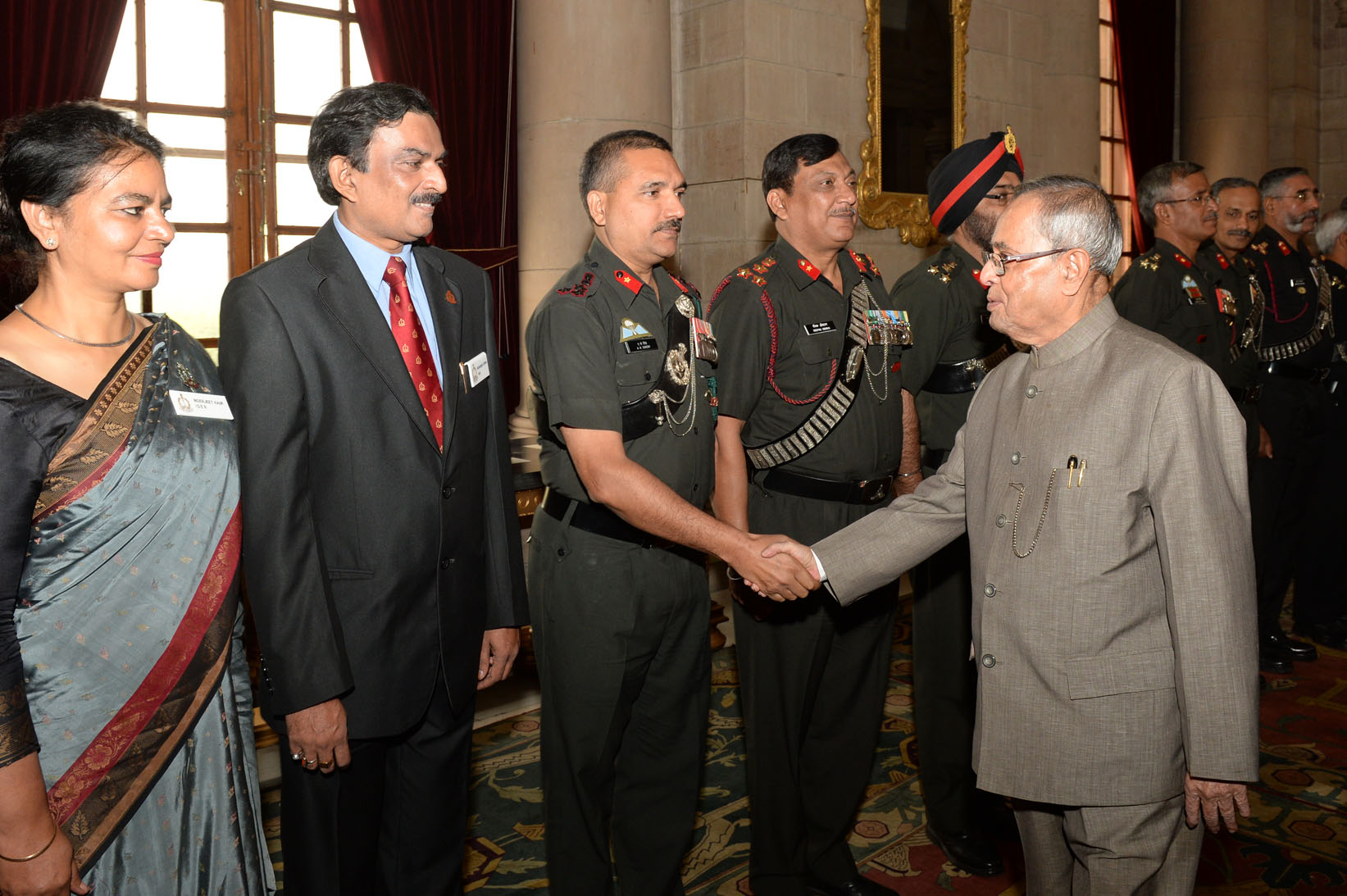 Officers of the 54th NDC course of National Defence College along with their spouses called on the President of India, Shri Pranab Mukherjee at Rashtrapati Bhavan on November 12, 2014. 