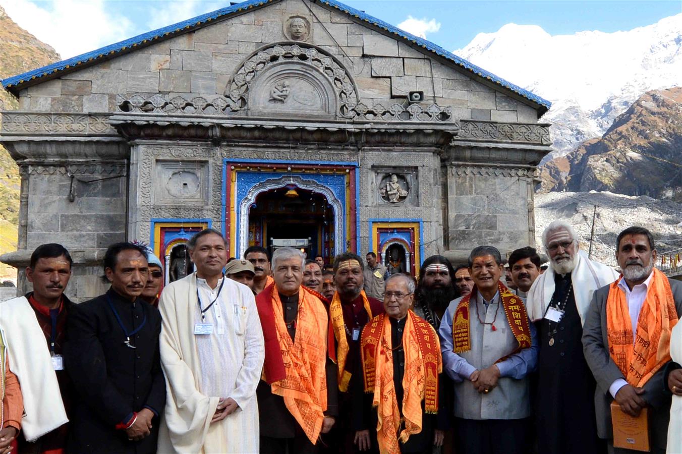 The President of India, Shri Pranab Mukherjee along with the Governor of Uttarakhand, Dr. K K Paul and the Chief Minister of Uttarakhand, Shri Harish Rawat during visit to Shri Kedarnath Temple at Kedarnath in Uttarakhand on September 28, 2016. 