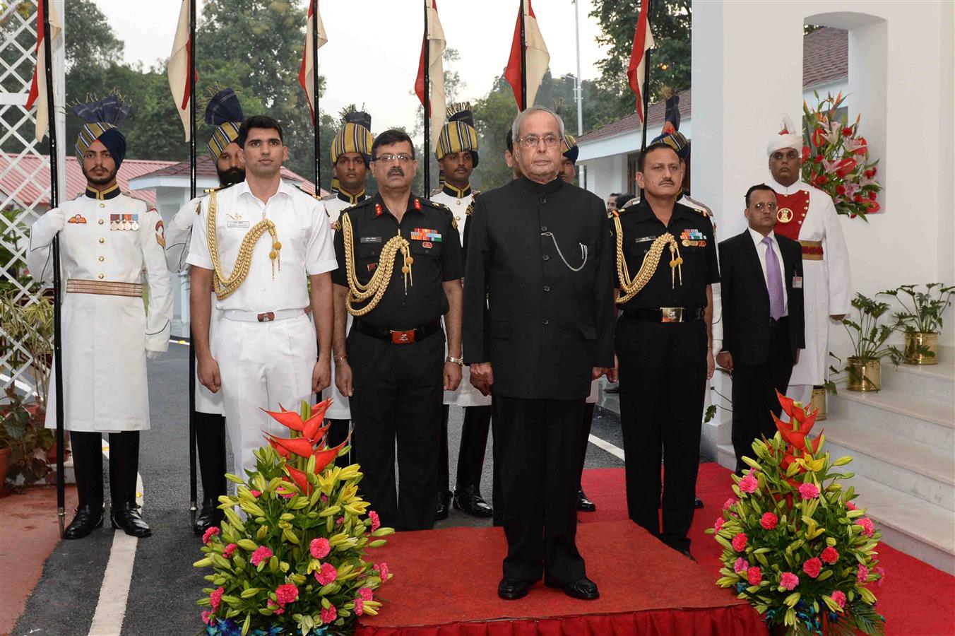 The President of India, Shri Pranab Mukherjee at the 'At Home' Reception hosted by him at Ashiana in Dehradun, Uttarakhand on September 28, 2016. 