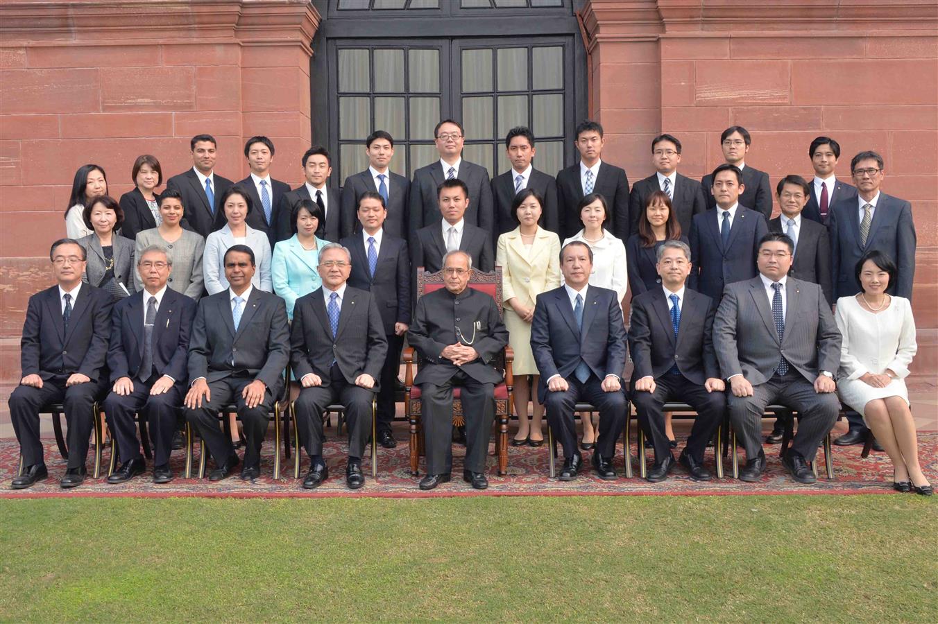 The President of India, Shri Pranab Mukherjee with member delegation of Soka Gakkai International, Tokya at Rashtrapati Bhavan on November 27, 2015.