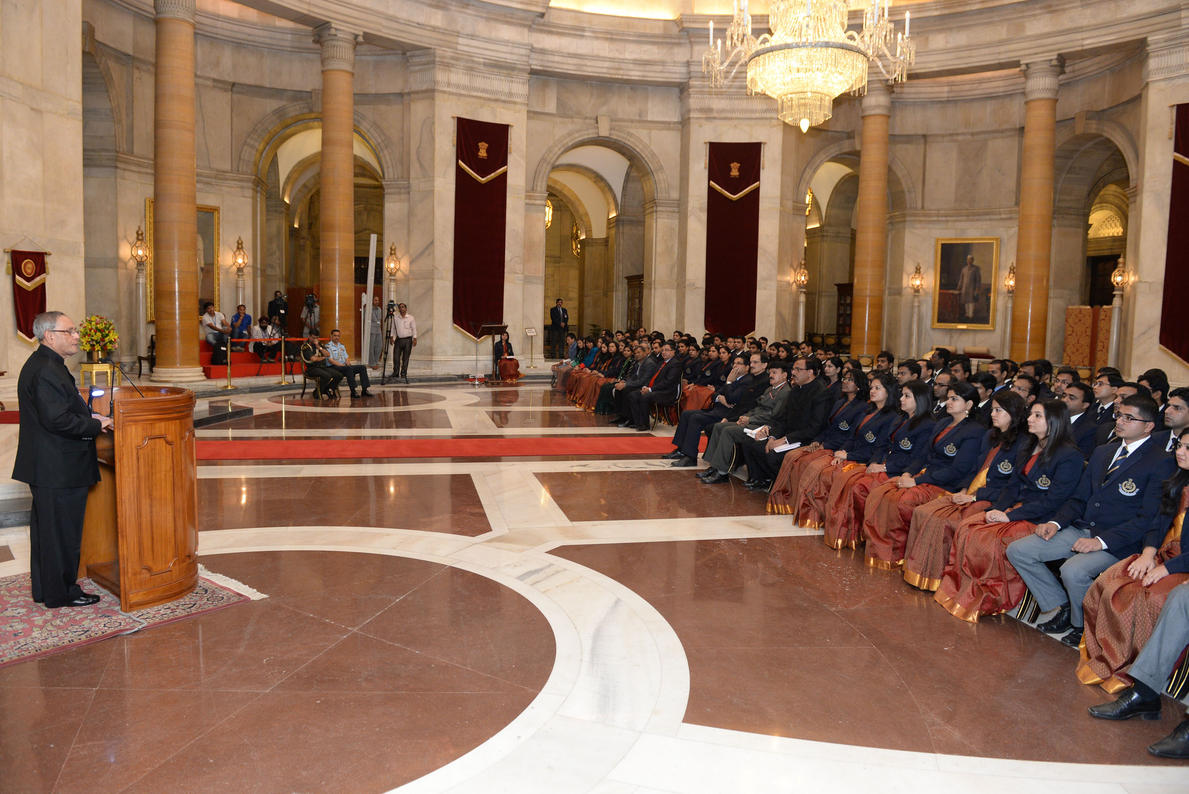 The President of India, Shri Pranab Mukherjee interacting with the probationers of 65th Batch of the Indian Revenue Service (Customs & Central Excise) at Rashtrapati Bhavan on November 17, 2014. 