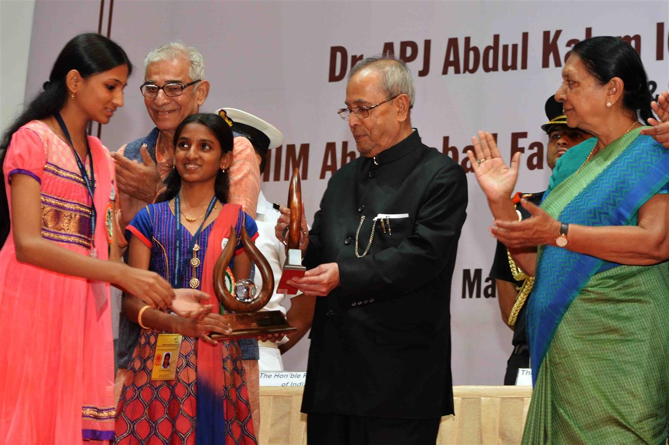 The Prsedent of India, Shri Pranab Mukherjee presentating of Dr. APJ Abdul Kalam IGNITE Awards to Creative Children at IIM, Ahmedabad in Gujarat on November 30, 2015.