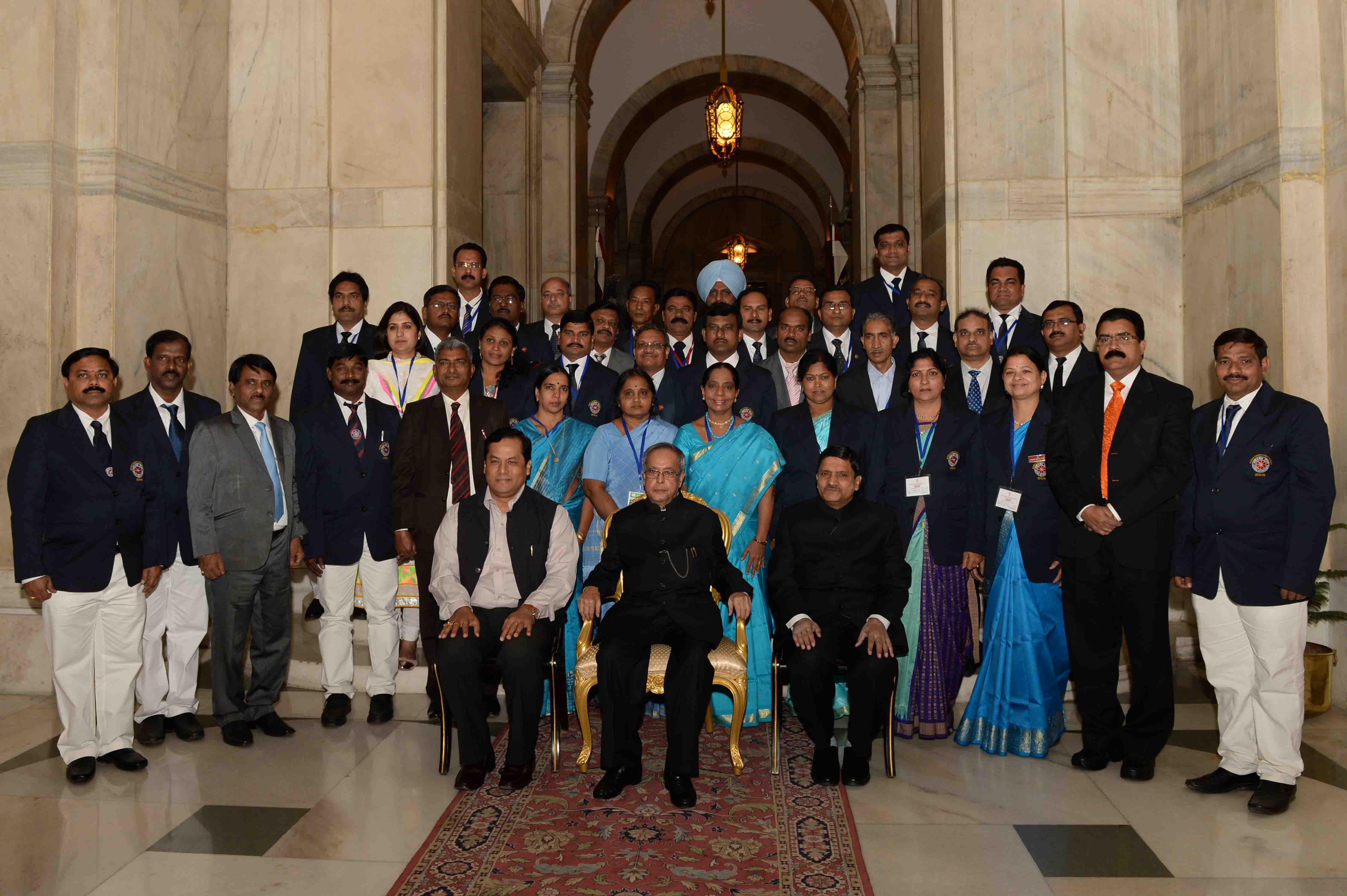 The President of India, Shri Pranab Mukherjee with the recipients of Indira Gandhi National Service Scheme Awards 2013-2014 at Rashtrapati Bhavan on November 19, 2014. 