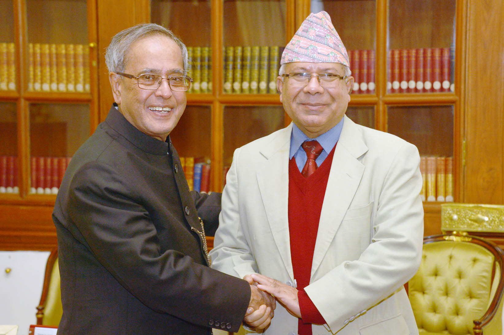 The Former Prime Minister of Nepal, Shri Madhav Nepal calling on the President of India, Shri Pranab Mukherjee at Rashtrapati Bhavan on November 19, 2014. 