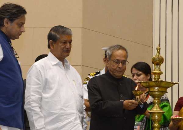 The President of India, Shri Pranab Mukherjee inaugurating the Second India Water Forum 2013 Organized by the Energy And Resources Institute (TERI) at Vigyan Bhavan in New Delhi on October 28, 2013. Also seen are the Union Minister of Water Resources, Shr