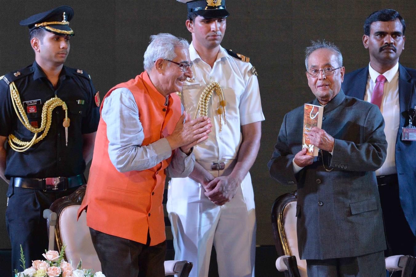 The President of India, Shri Pranab Mukherjee at the 60th Founders Day Celebrations of Scindia Kanya Vidyalaya at Gwalior on October 3, 2016. 