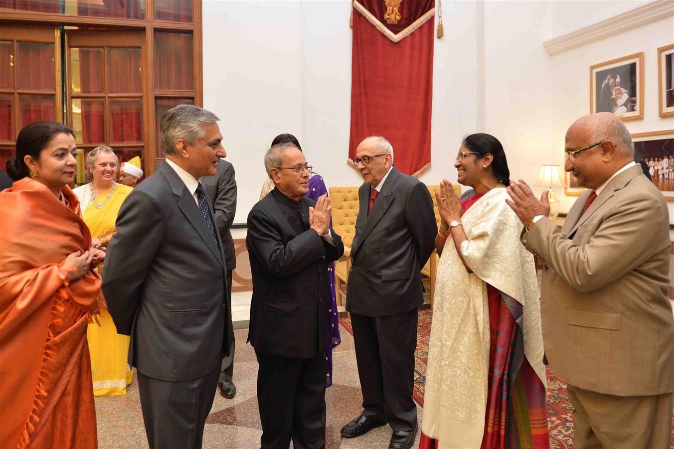 The President of India, Shri Pranab Mukherjee hosted a Dinner to the Shri Justice T.S. Thakur, Chief Justice of India and Shri Justice HL Dattu, Former Chief Justice of India at Rashtrapati Bhavan on December 3, 2015.