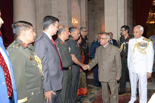 The President of India, Shri Pranab Mukherjee meeting with the members of 53rd NDC Course and Faculty of National Defence College along with spouses at Durbar Hall of Rashtrapati Bhavan in New Delhi on November 4, 2013.