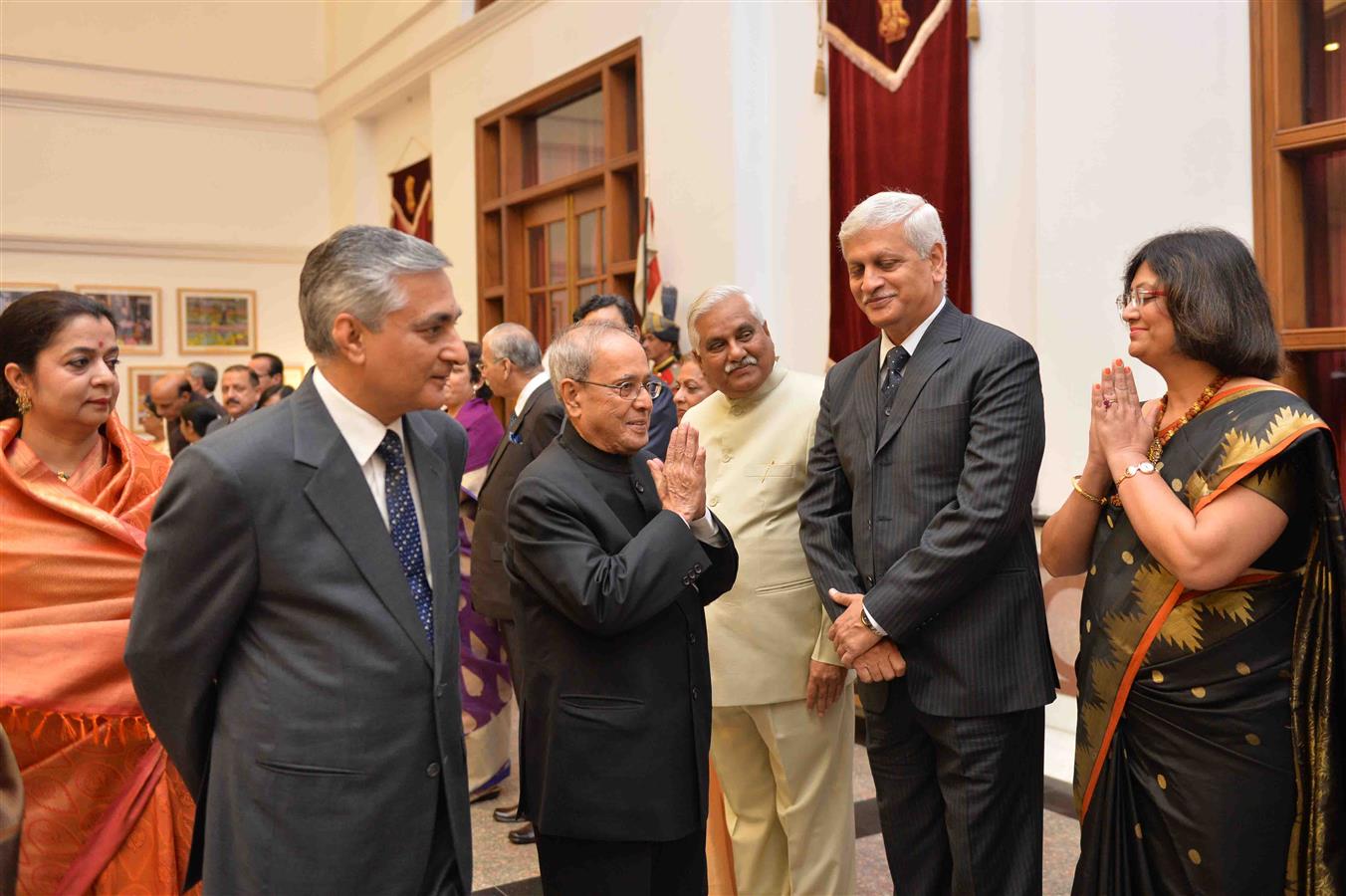 The President of India, Shri Pranab Mukherjee hosted a Dinner to the Shri Justice T.S. Thakur, Chief Justice of India and Shri Justice HL Dattu, Former Chief Justice of India at Rashtrapati Bhavan on December 3, 2015.