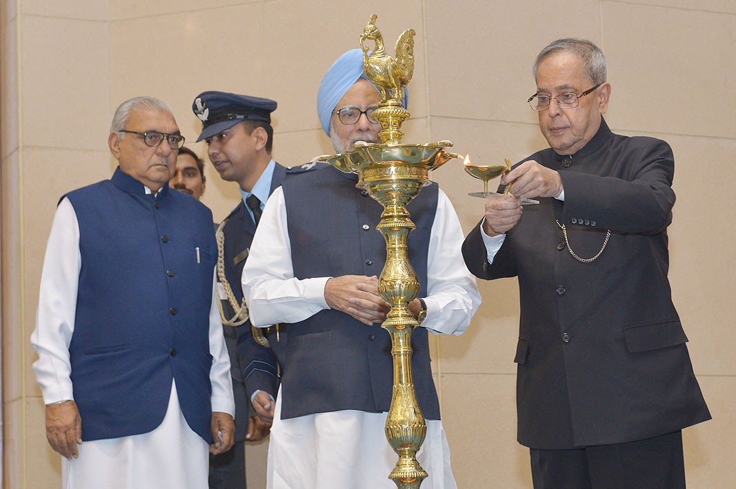 The President of India, Shri Pranab Mukherjee lighting the lamp at the Birth Centenary celebrations of Ch. Ranbir Singh, Freedom Fighter and member of the Constituent Assembly of India at New Delhi on November 27, 2014. 