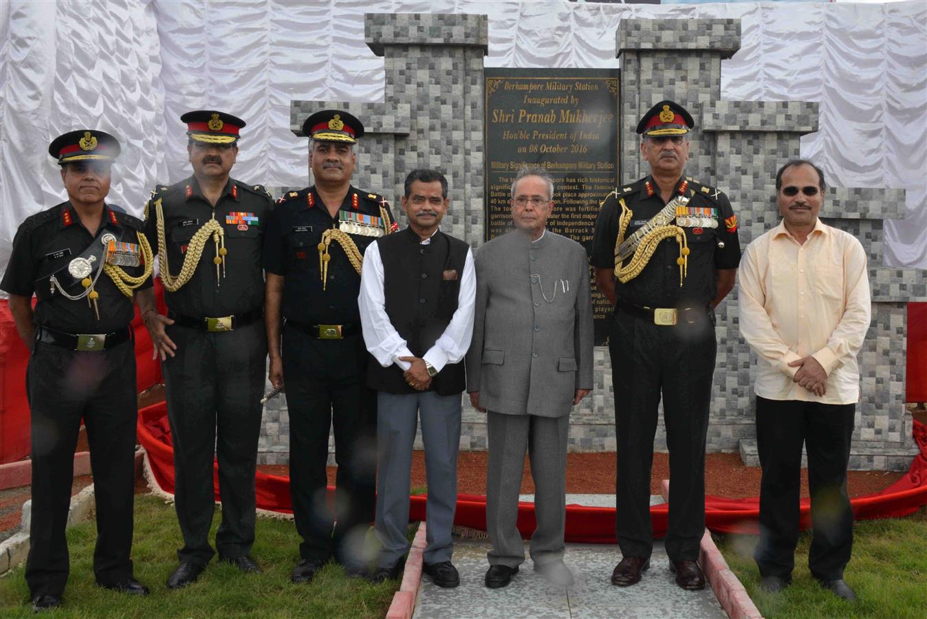 The President of India, Shri Pranab Mukherjee inaugurating the Berhampore Military Station at Berhampore in West Bengal on October 8, 2016. 