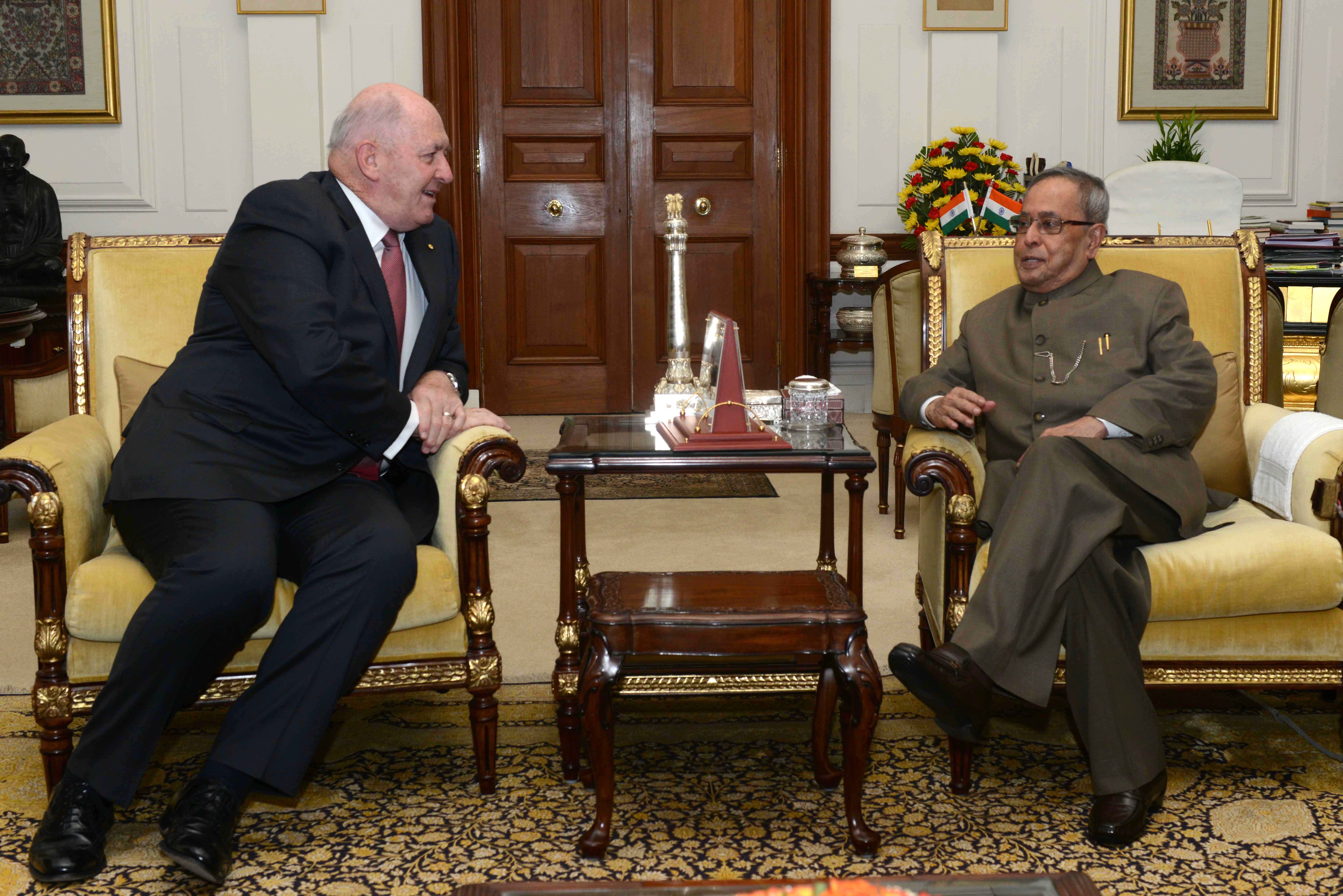 The Governor General of Australia, General Sir Peter Cosgrove calling on the President of India, Shri Pranab Mukherjee at Rashtrapati Bhavan on December 2, 2014. 