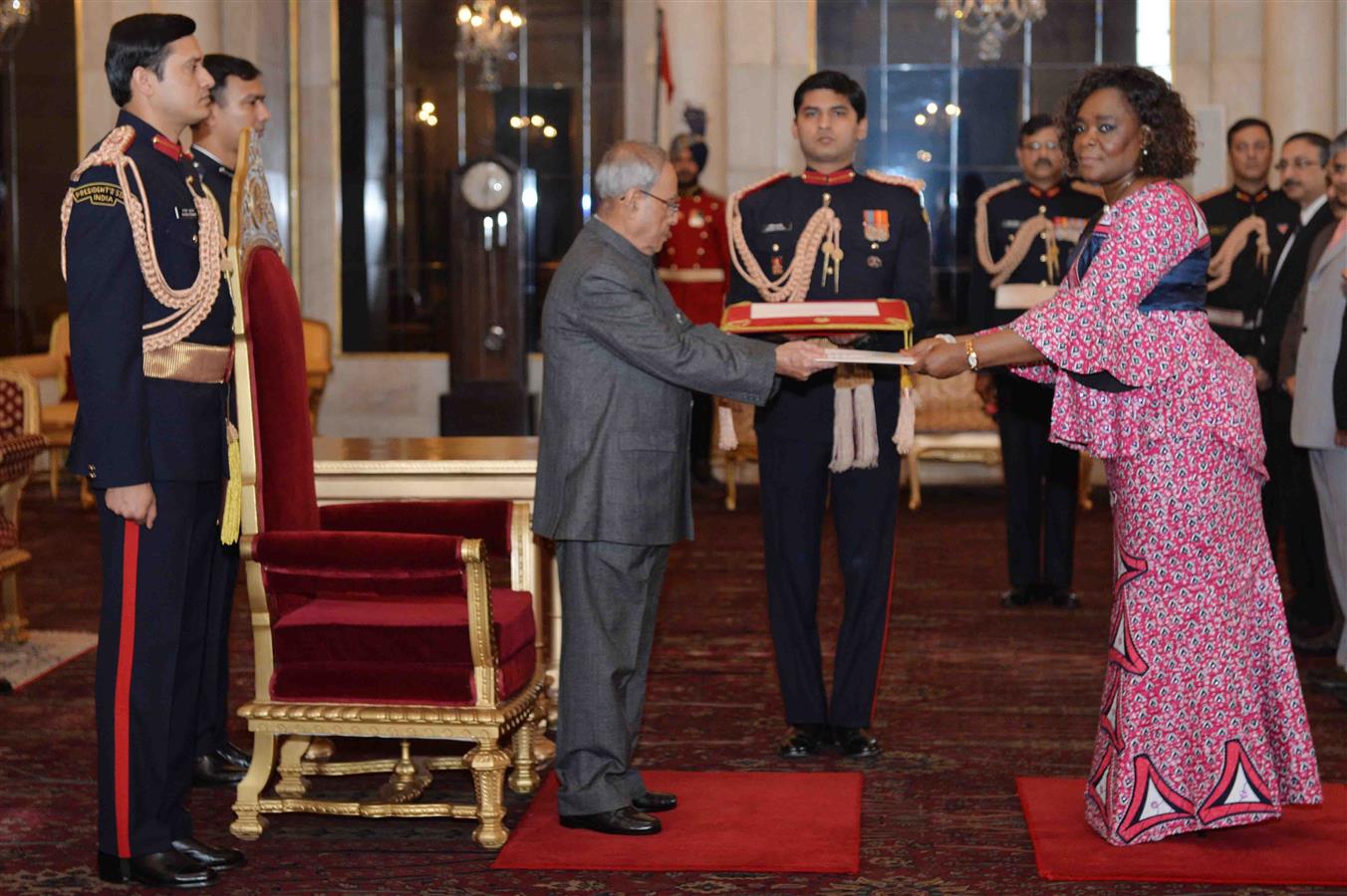 The Ambassador of the Democratic Republic of Congo, H.E. Mrs. Mossi Nyamale Rosette presenting her credential to the President of India, Shri Pranab Mukherjee at Rashtrapati Bhavan on December 7, 2015.