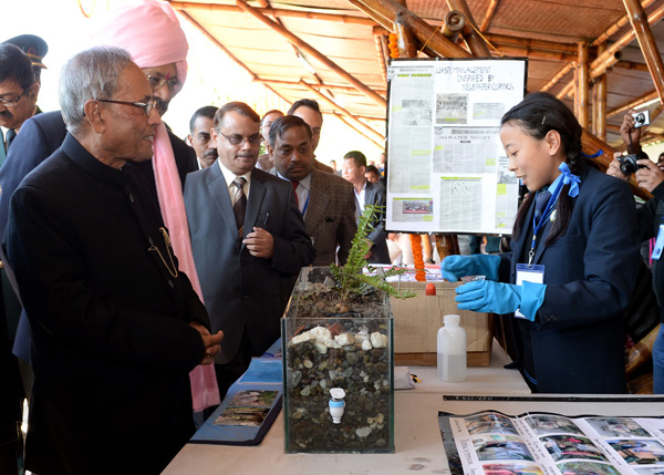 The President of India, Shri Pranab Mukherjee visiting the 40th Jawaharlal Nehru National Science, Mathematics and Environment Exhibition for Children –2013 at Gangtok in Sikkim on November 11, 2013 on the occasion of National Education Day.