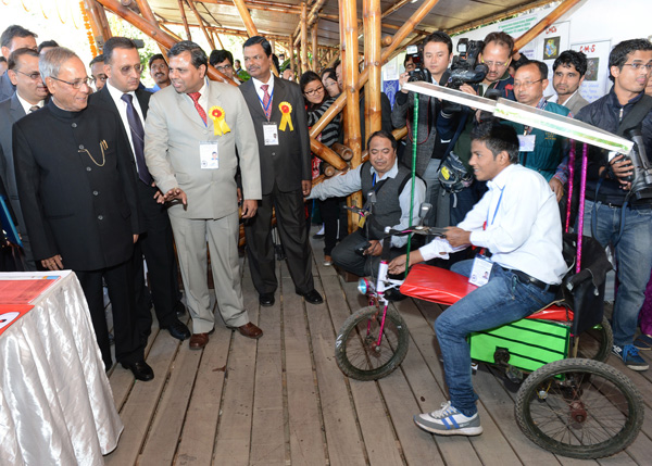 The President of India, Shri Pranab Mukherjee visiting the 40th Jawaharlal Nehru National Science, Mathematics and Environment Exhibition for Children –2013 at Gangtok in Sikkim on November 11, 2013 on the occasion of National Education Day.