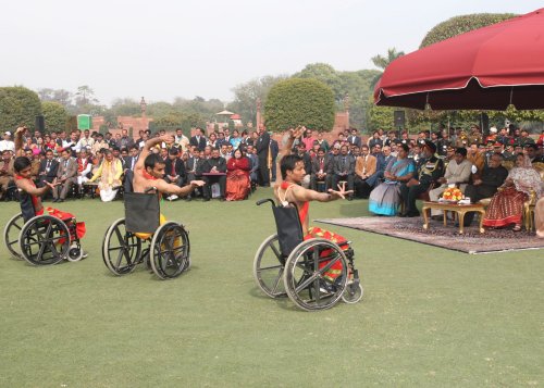 The President of India Shri Pranab Mukherjee witnessing a performance by artistes who took part in the Republic Day Parade. The President had invited tribal guests, tableaux artists, tractor drivers, NSS volunteers and NCC Cadets who took part in the Par