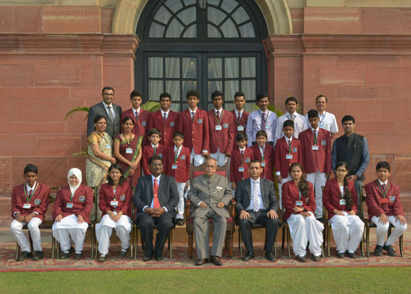 The President of India, Shri Pranab Mukherjee with students from Green Valley National school , Karnataka when they called-on him at Rashtrapati Bhavan in New Delhi on November 16, 2013.