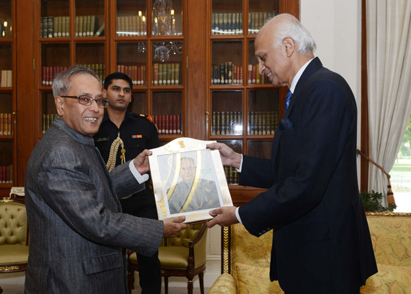 Shri Rajan Mathai High Commissioner designate of India to United Kingdom calling on the President of India, Shri Pranab Mukherjee at Rashtrapati Bhavan in New Delhi on November 18, 2013.