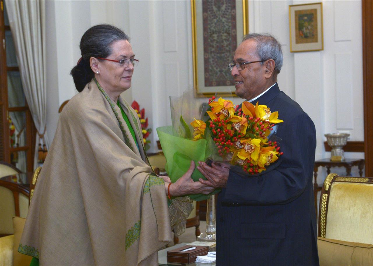 The President of India, Shri Pranab Mukherjee being greeted at Rashtrapati Bhavan on December 11, 2015 by the Smt. Sonia Gandhi on the occasion of his 80th birthday.