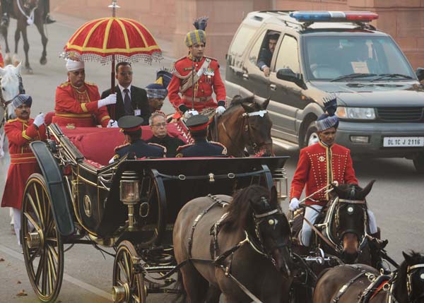 The President of India Shri Pranab Mukherjee on the way to Vijay Chowk in New Delhi on January 29, 2014 for attending the Beating Retreat function. 