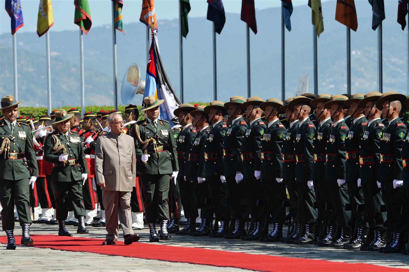 The President of India, Shri Pranab Mukherjee inspecting the Guard of Honour during the Ceremonial Reception at Tribhuvan International Airport in Kathmandu, Nepal on November 02, 2016. 