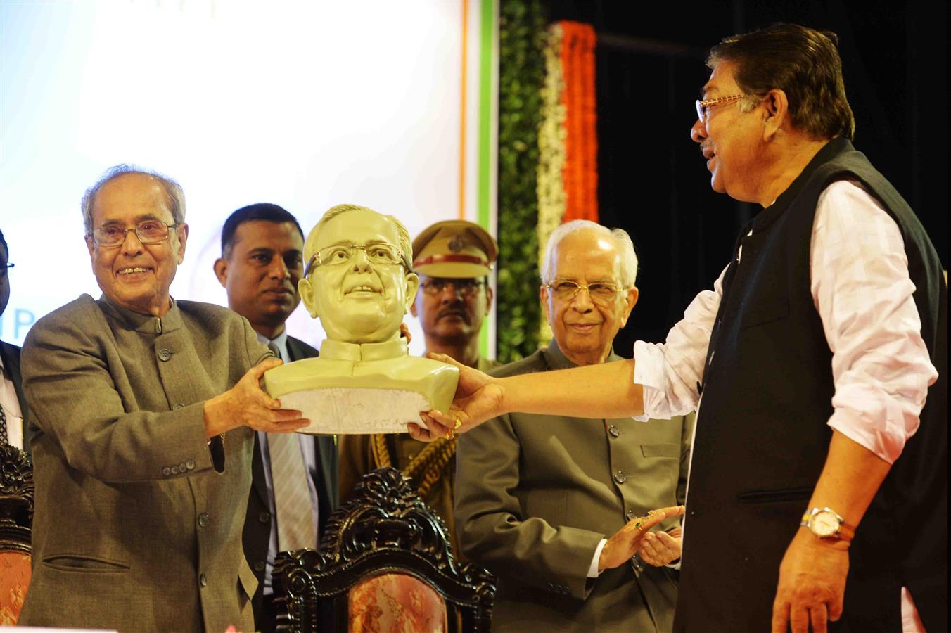 The President of India, Shri Pranab Mukherjee at the Concluding Function of 125th Birth Anniversary of Pt. Jawaharlal Nehru at Kolkata organized by the Bibhan Memorial Trust at Calcutta University, Kolkata in West Bengal on December 13, 2015.