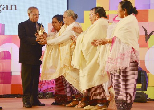 The President of India, Shri Pranab Mukherjee while presenting the Lifetime Contribution Award at the function organised for Presentation of Times of India Social Impact Awards at Hotel Ashok, Chanakyapuri in New Delhi on January 28, 2013.