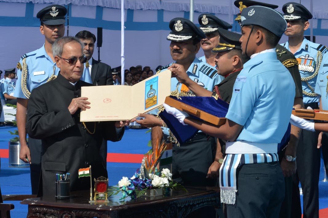 The President of India, Shri Pranab Mukherjee releasing the Special Cover on the occasion of the presentation of President’s Standard to 21 Squadron and 116 Helicopter Unit of Indian Air Force at Jodhpur in Rajasthan March 4, 2015.