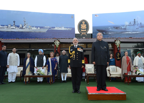 The President of India, Shri Pranab Mukherjee, the Vice President of india, Shri Mohd. Hamid Ansari, the Prime Minister of India, Dr. Manmohan Singh, the Defence Minister, Shri A. K. Antony, Chief of Naval Staff, Admiral D.K. Joshiand other dignitaries at