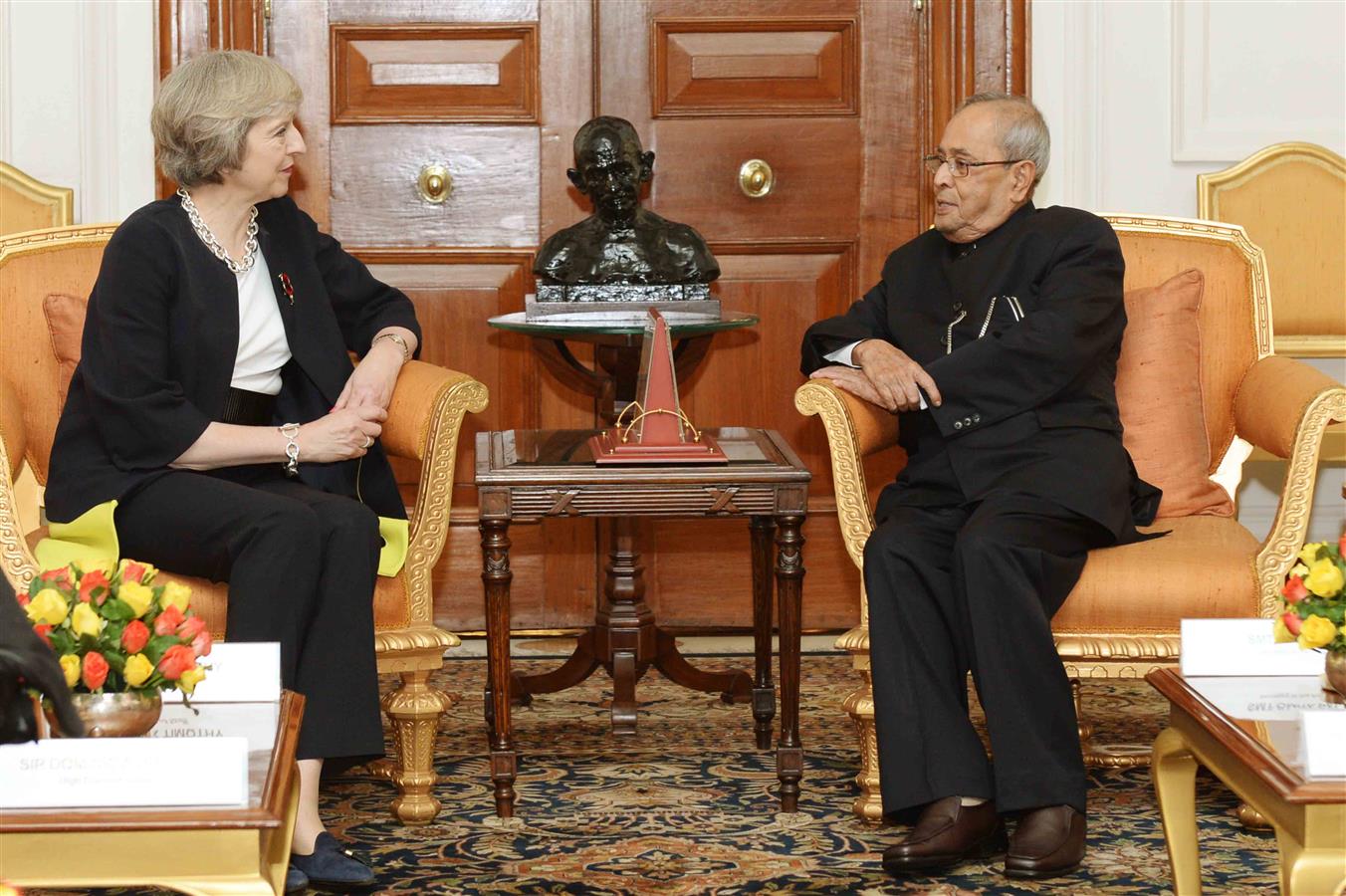 The Prime Minister of the United Kingdom, Rt. Hon. Theresa May calling on the President of India, Shri Pranab Mukherjee at Rashtrapati Bhavan on November 7, 2016. 