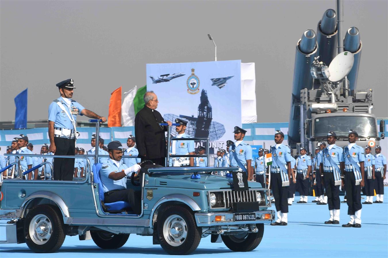 The President of India, Shri Pranab Mukherjee reviewing the Parade at the presentation of Standards to 501 Signal Unit and 30 Squadron of Indian Air Force at Air Force Station, Ambala in Haryana on November 10, 2016. 