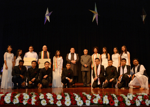 The President of India, Shri Pranab Mukherjee with the artists after witnessing a Shilong Chamber Choir at Rashtrapati Bhavan Auditorium in New Delhi on December 15, 2013.