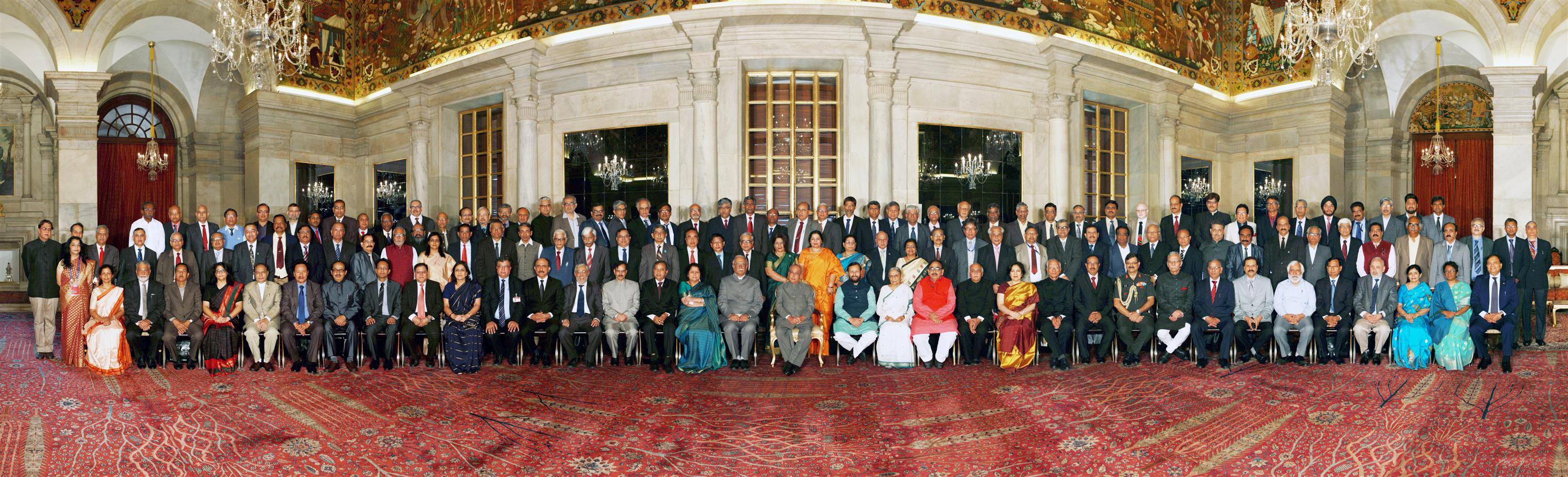 The President of India, Shri Pranab Mukherjee with the participants of Visitor's Conference at Rashtrapati Bhavan on November 16, 2016. 