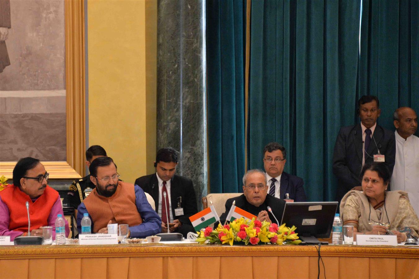 The President of India, Shri Pranab Mukherjee addressing at the Concluding Season of Visitor's Conference - 2016 at Rashtrapati Bhavan on November 18, 2016. 