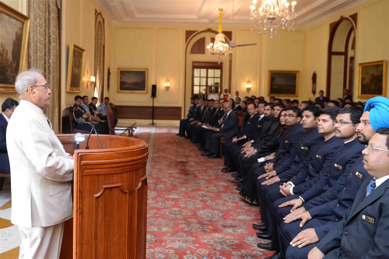 The President of India, Shri Pranab Mukherjee interacting with the Probationers of Indian Ordnance Factories Service (IOFS-2016 I & II Batches) from National Academy of Defence Production, Nagpur and Office Trainees of Indian Telecom Service (ITS) from Na 