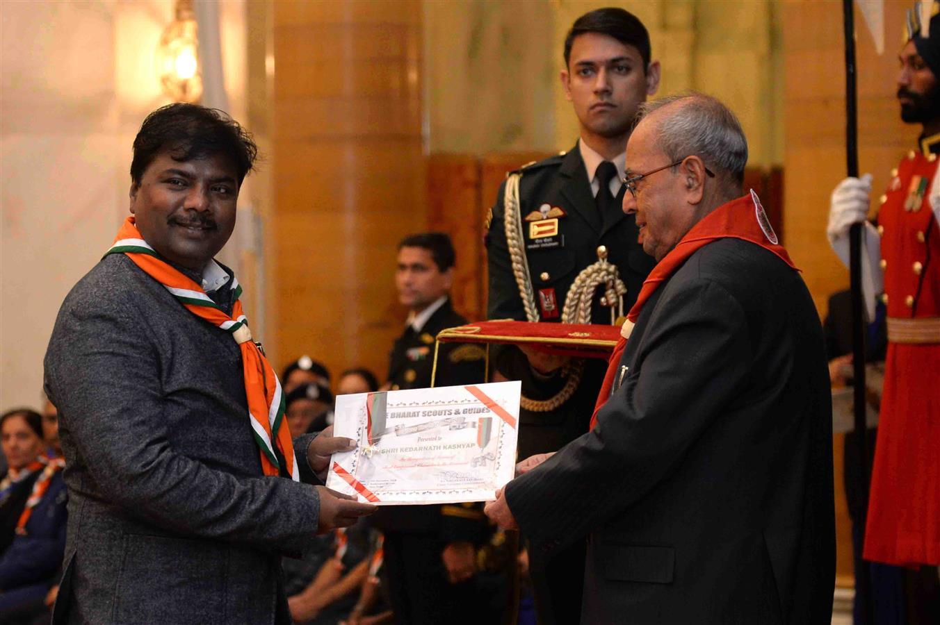 The President of India, Shri Pranab Mukherjee presenting the Rashtrapati Scouts and Guides Award Certificates for the Year 2015 at Rashtrapati Bhavan on December 5, 2016. 