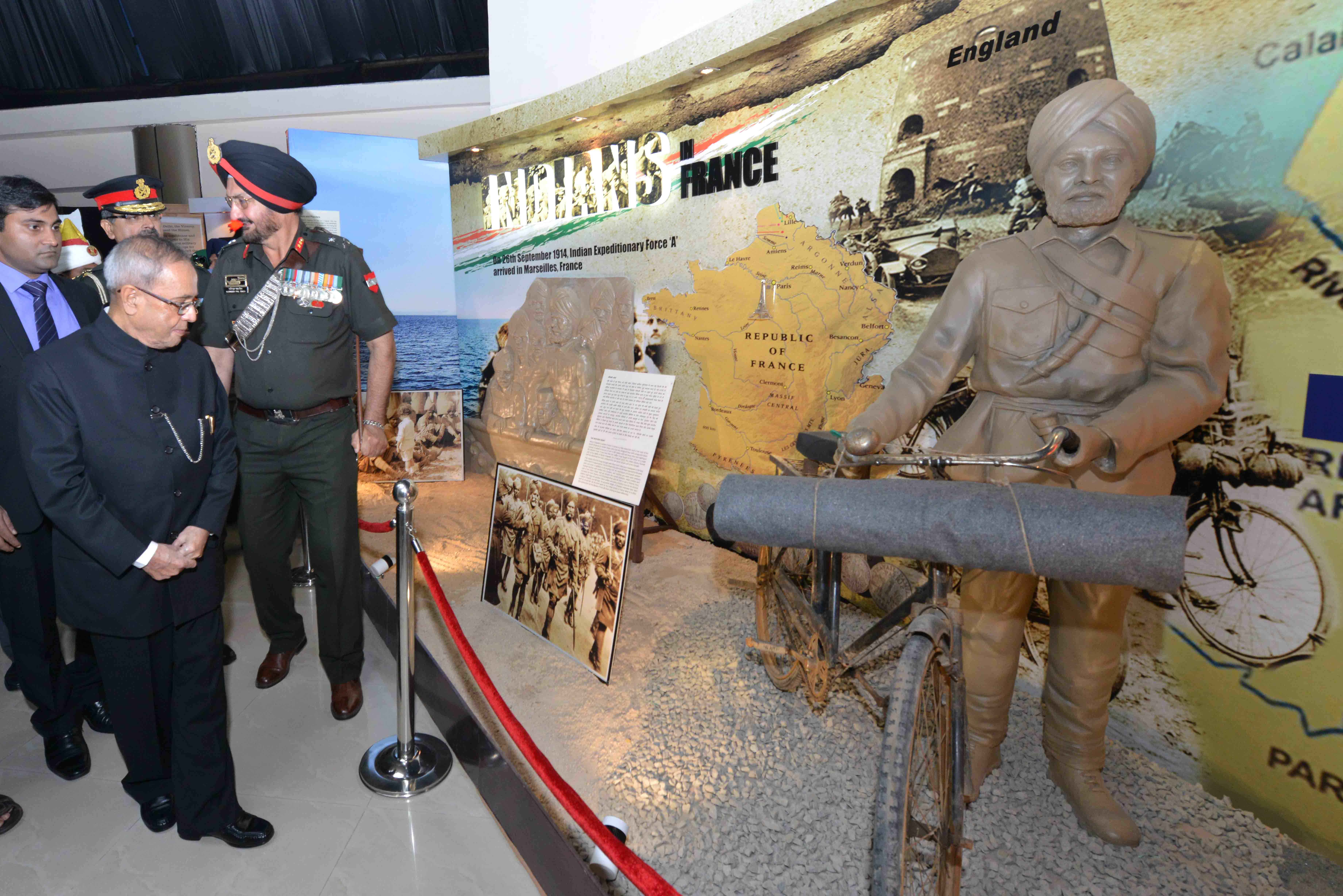 The President of India, Shri Pranab Mukherjee visiting after inaugurating the Commemorative Exhibition on the theme "India and World War - I' at New Delhi on March 10, 2015.