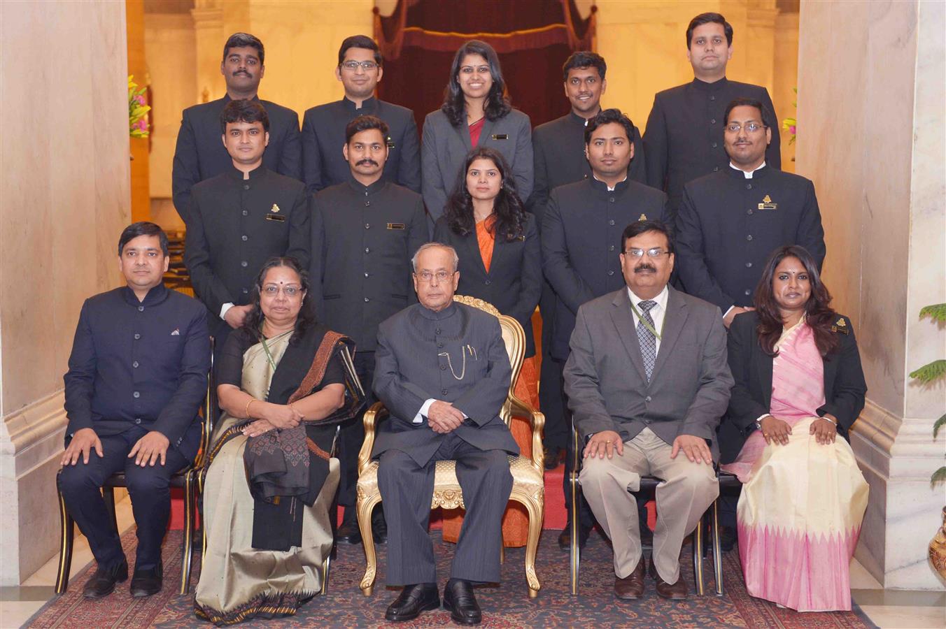 The President of India, Shri Pranab Mukherjee with the Probationers of Indian Defence Accounts Service 2015 batch) at Rashtrapati Bhavan on January 2, 2017.