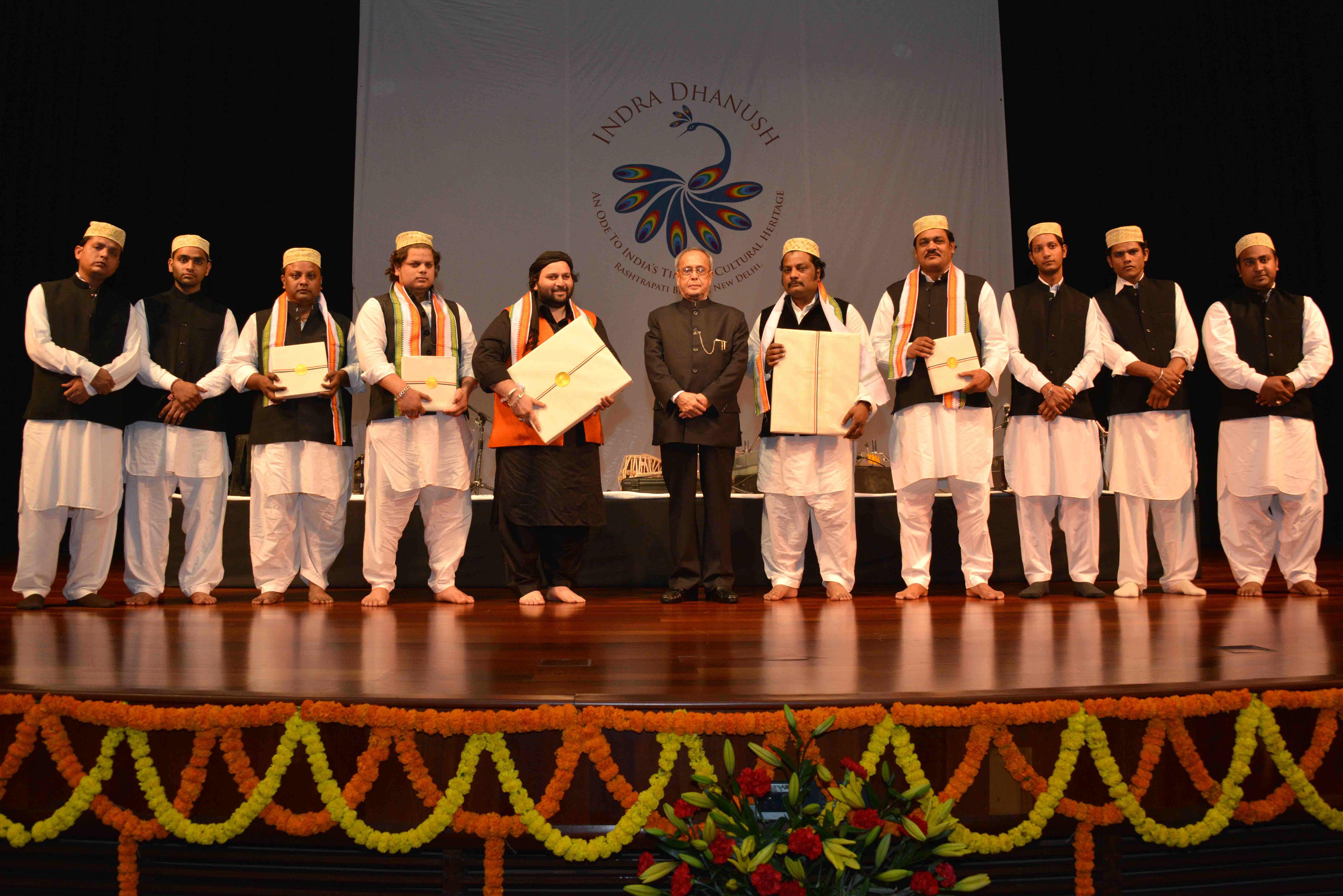 The President of India, Shri Pranab Mukherjee with the artists after witnessing a Sufiana Qawali by Ustad Chand Afzal and Troupe at Rashtrapati Bhavan Cultural Centre on March 12, 2015.