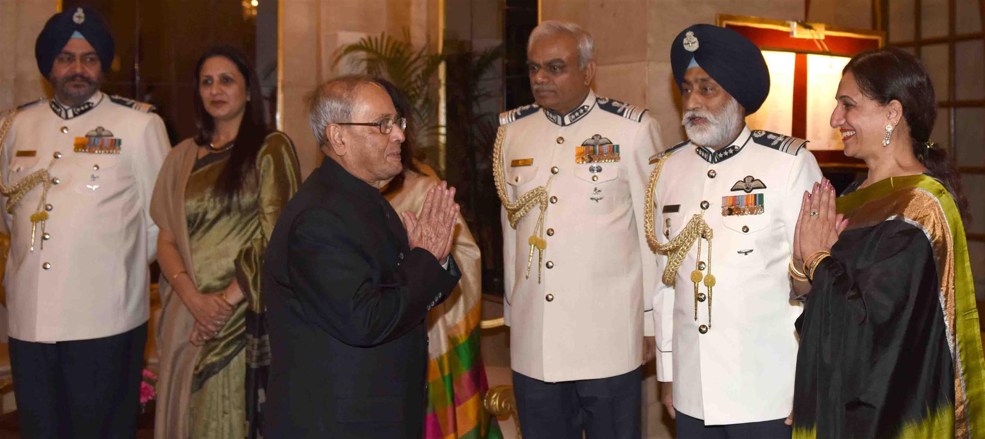 The President of India, Shri Pranab Mukherjee hosted Farewell Dinner to Air Chief Marshal, Arup Raha and General Dalbir Singh, Chief of the Army Staff at Rashtrapati Bhavan on December 21, 2016. 