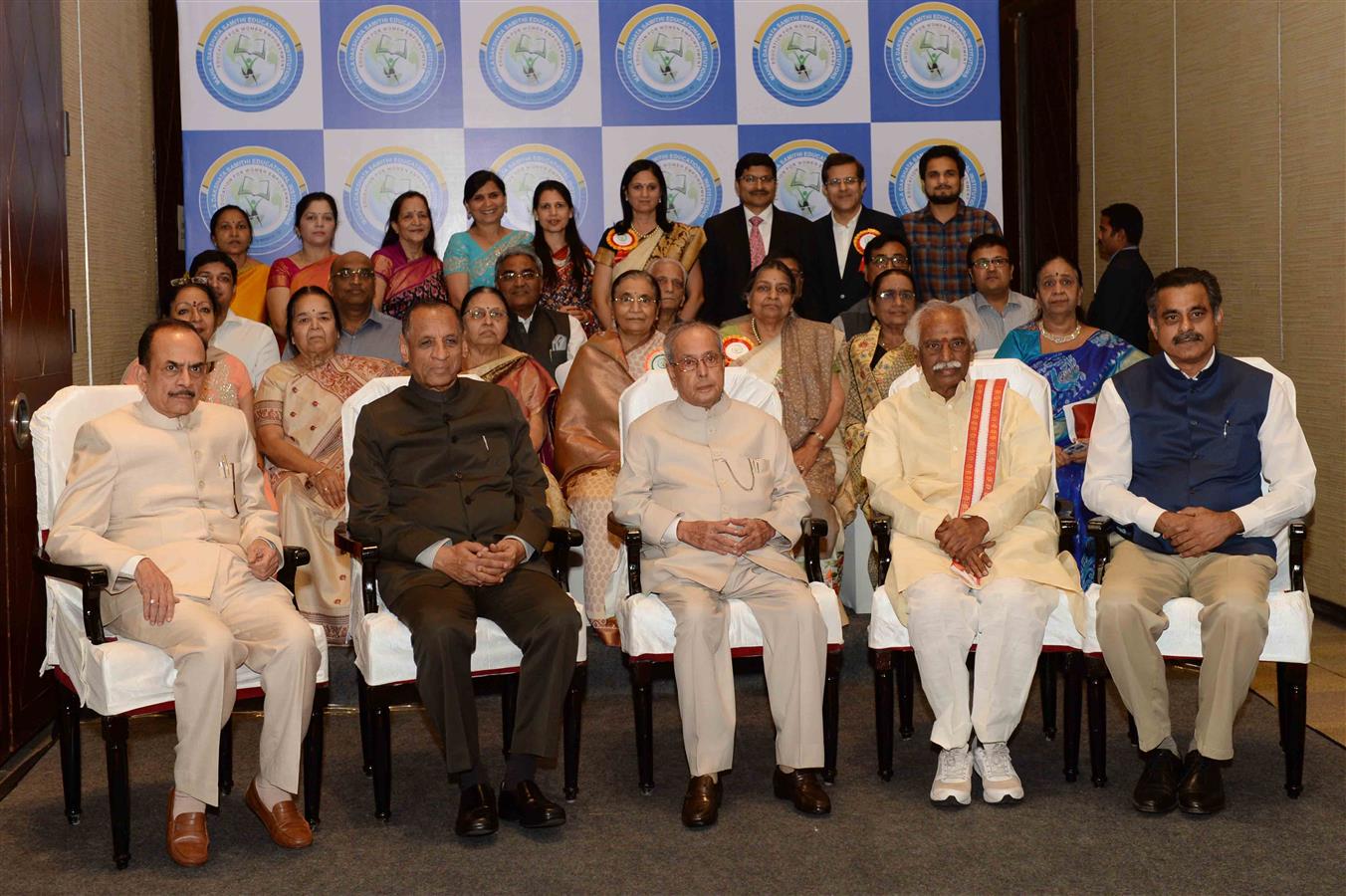 The President of India, Shri Pranab Mukherje in a group photograph at the inauguration of Mahila Dakshata Samiti and Bansilal Malani College of Nursing at Chanda Nagar in Hyderabad on December 24, 2016. 