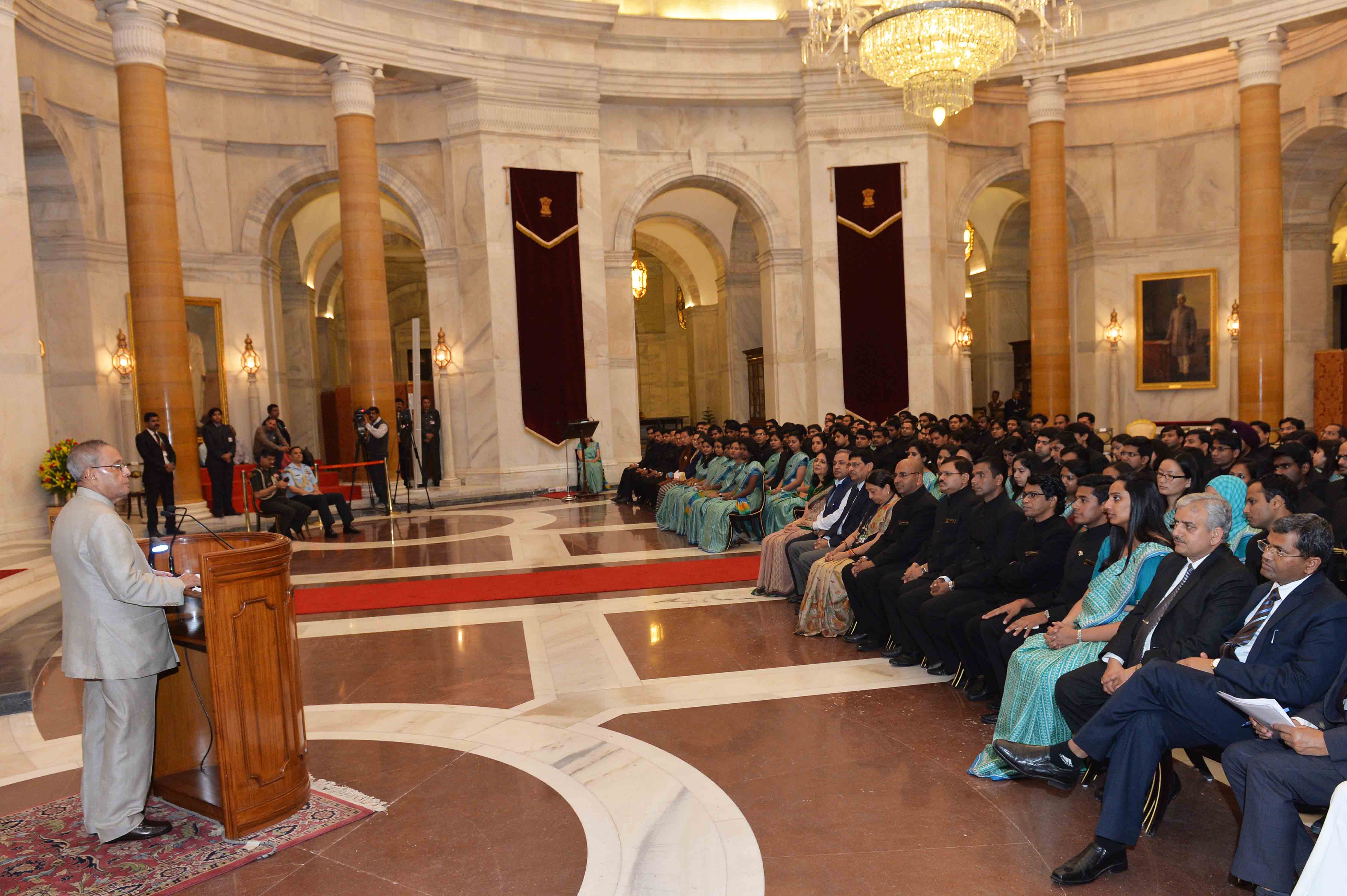 The President of India, Shri Pranab Mukherjee interacting with the Officer Trainees of 68th Batch of Indian Revenue Service from National Academy of Direct Taxes (NADT), Nagpur at Rashtrapati Bhavan on March 13, 2015.