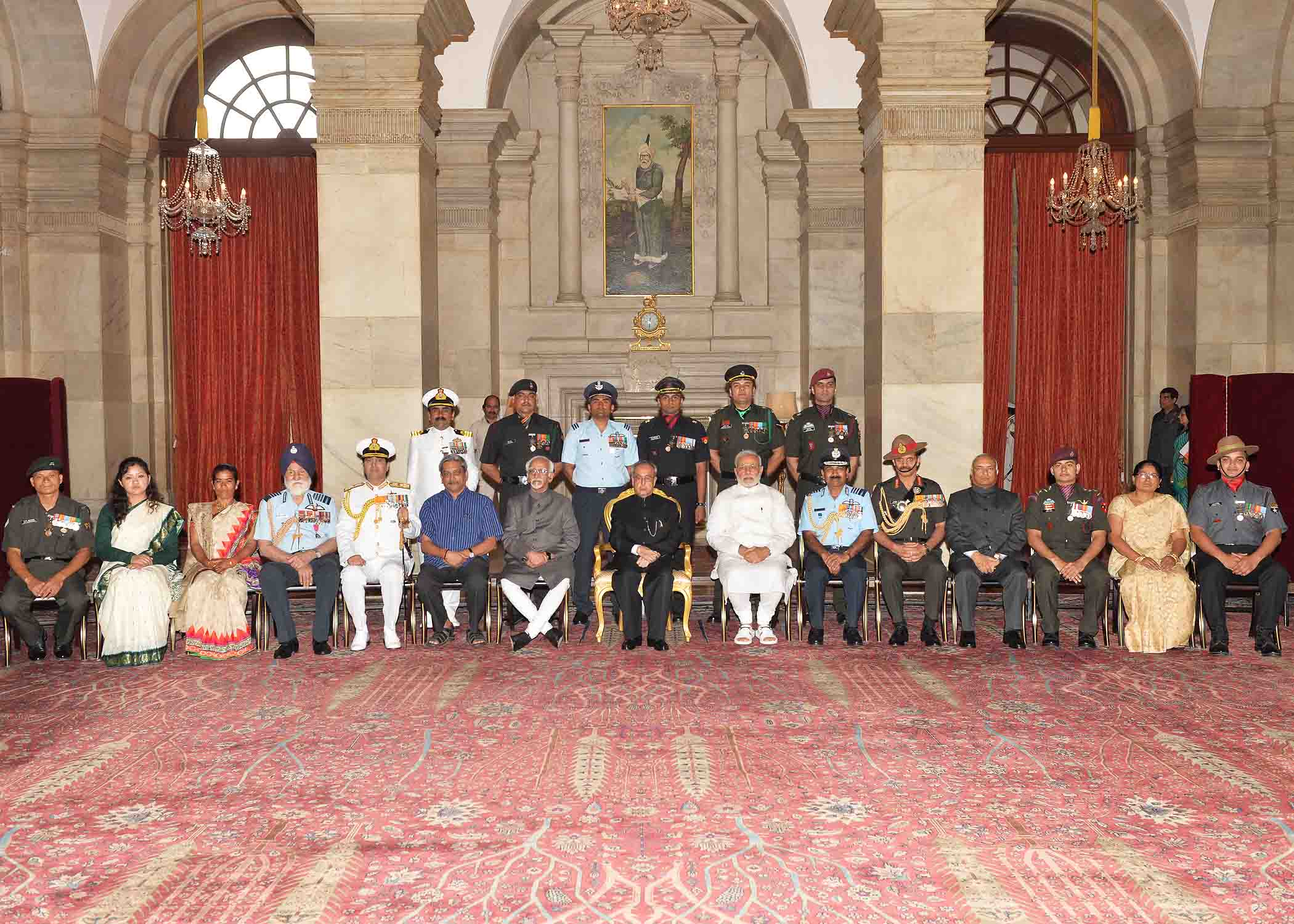 The President of India, Shri Pranab Mukherjee with the recipients of Gallantry Awards and Distinguished Service Decorations at a Defence Investiture Ceremony at Rashtrapati Bhavan on March 21, 2015.