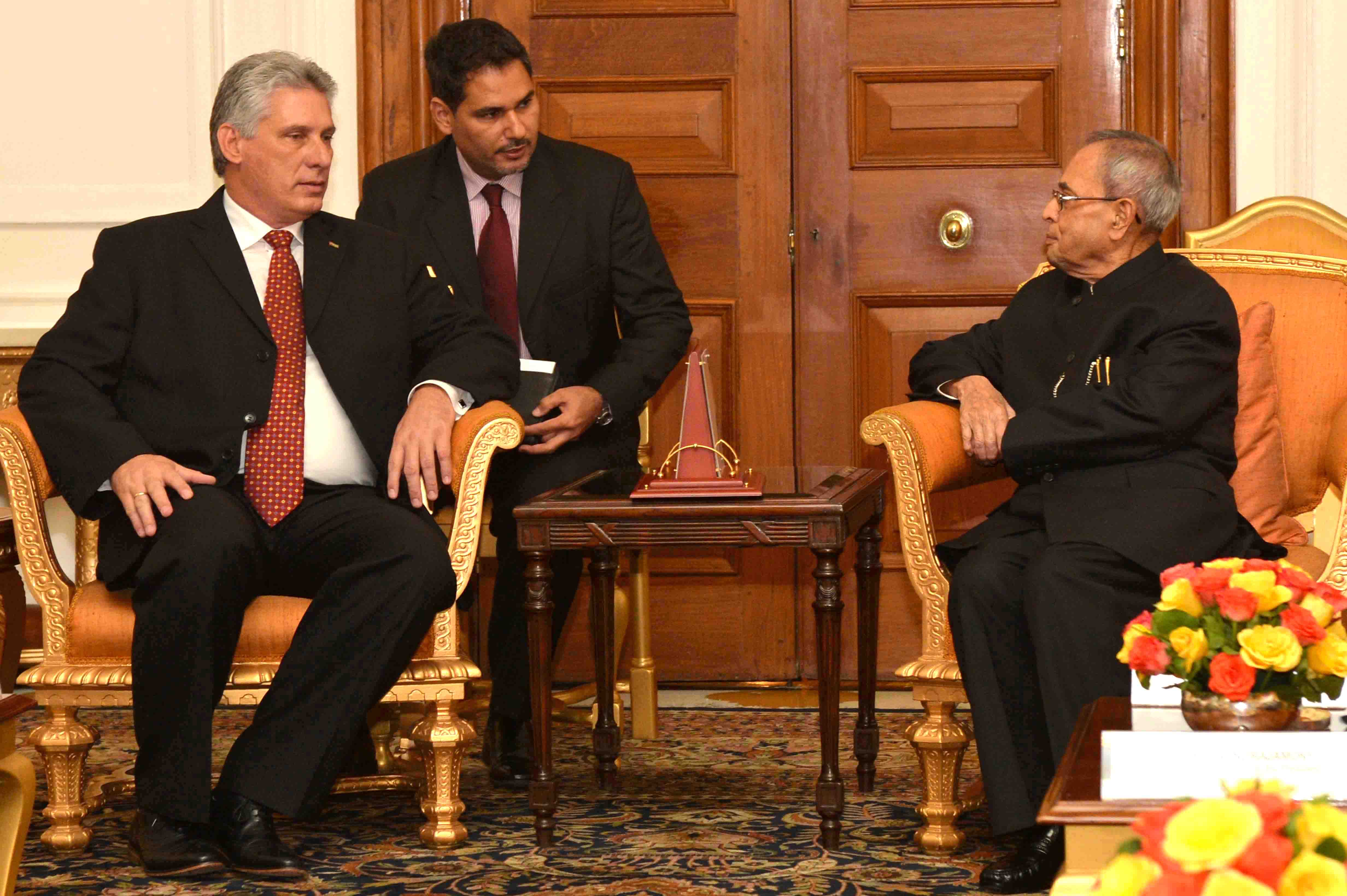 The First Vice President of Cuba, H.E. Mr. Miguel Diaz-Canel Bermudez calling on the President of India, Shri Pranab Mukherjee at Rashtrapati Bhavan on March 23, 2015.